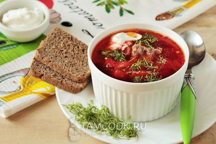 Классический горячий свекольник с мясом