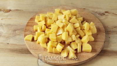 классический горячий свекольник с мясом