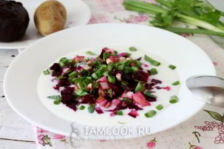 Классический холодный свекольник на кефире