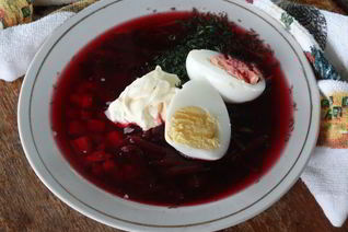 Свекольник-холодняк с яйцом