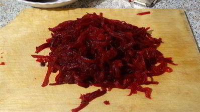 свекольник-холодняк с яйцом