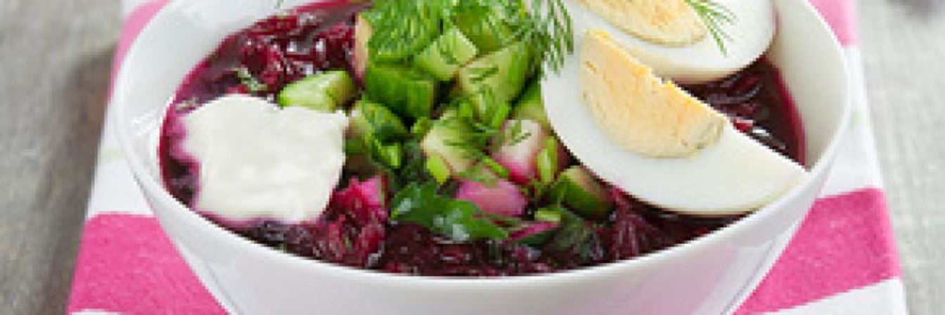 Свекольник с крапивой, огурцом и картофелем