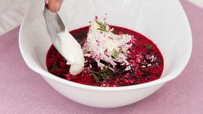 свекольник с соленым огурцом