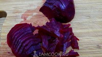 свекольник с сосисками и сметаной