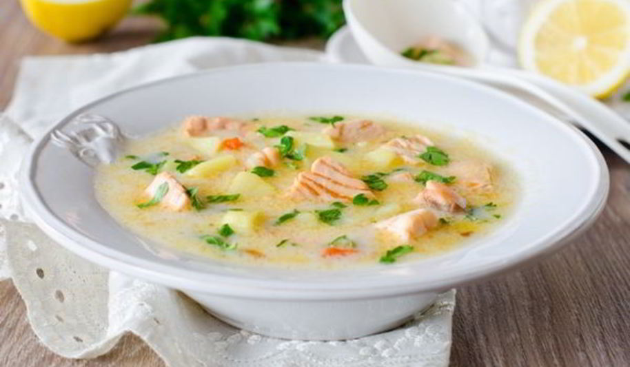 Рецепт легкого сырного супа с лососем