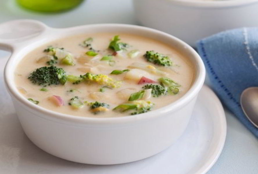 Легкий сырный суп с шампиньонами и брокколи