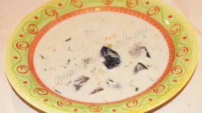 сливочно-сырный суп с грибами