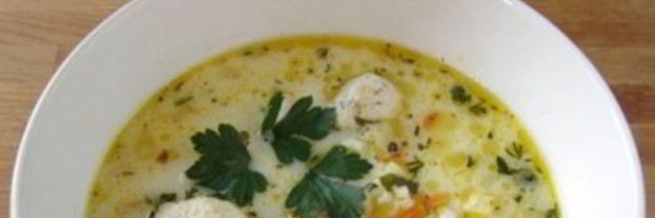 Суп сырный с фрикадельками по-французски