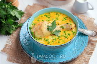 Сырный суп из плавленного сыра с курицей