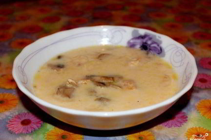 Сырный суп с курицей и грибами