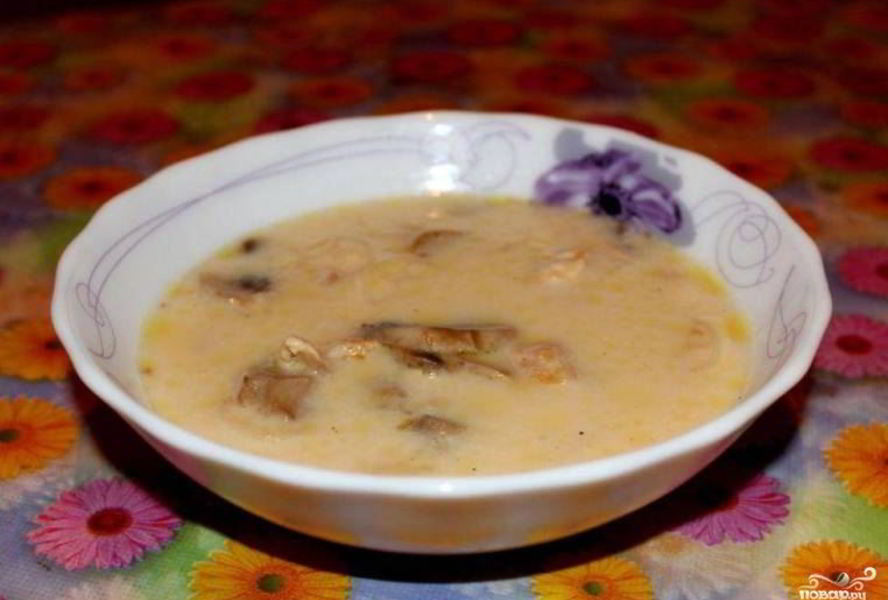 Сырный суп с курицей и грибами