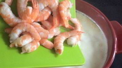 сырный суп с семгой и креветками