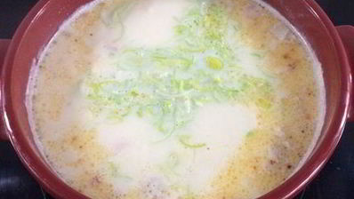 сырный суп с семгой и креветками