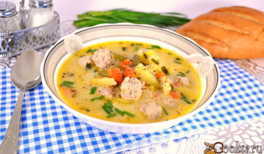 Рецепт сырного супа с замороженными овощами, зеленью чеснока и фрикадельками