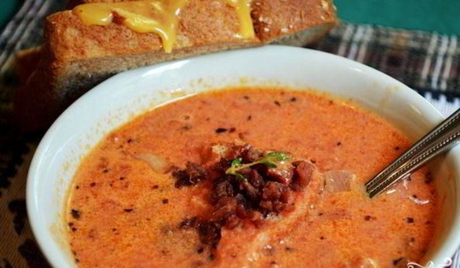 Рецепт томатного супа с беконом