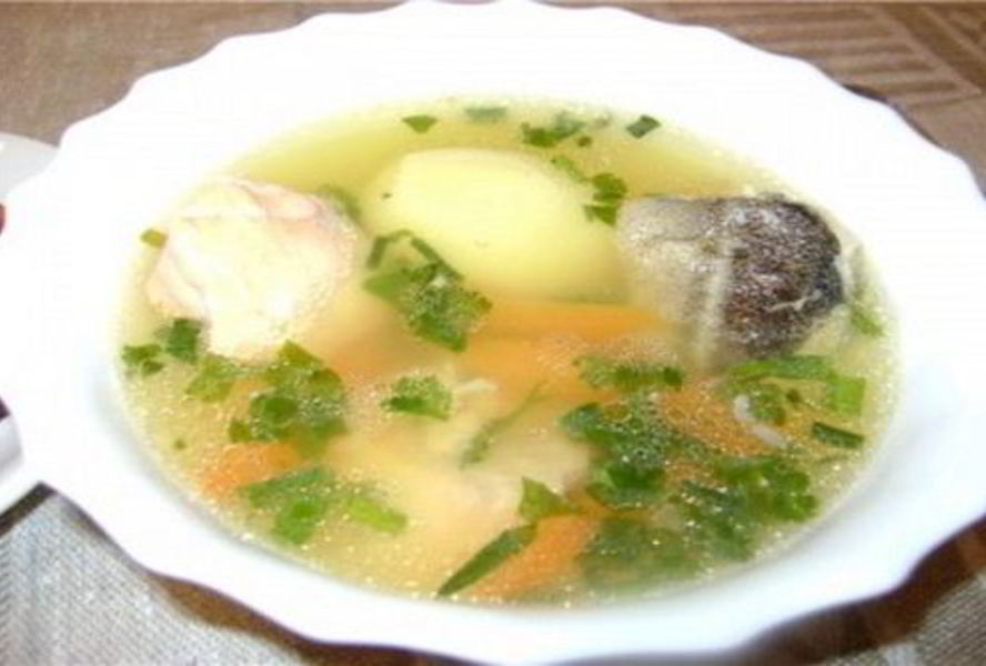Рыбацкая уха из мелкой и крупной рыбы