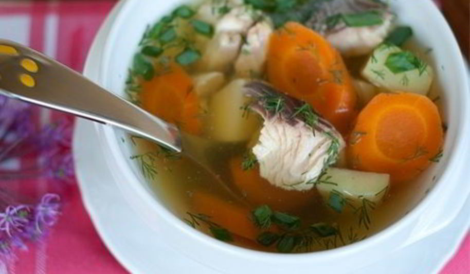 Рецепт ухи из горбуши со свежим сельдереем