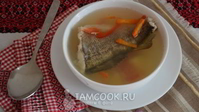 уха из речного окуня