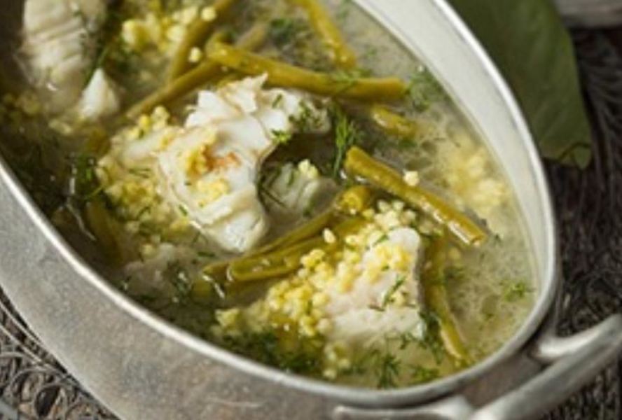 Уха с пшеном, зеленой фасолью и водкой