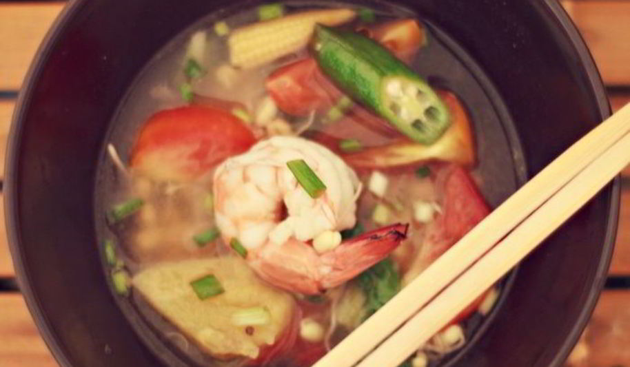 Рецепт вьетнамского супчика с креветками и ананасом