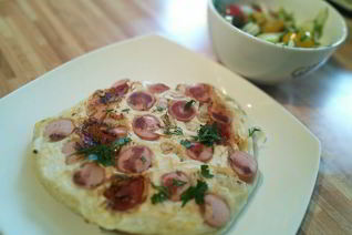 Американские блины с сосисками