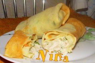 Блинчики фаршированные курицей с соусом Бешамель