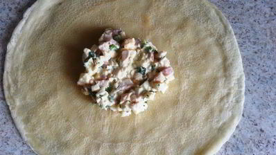 блинчики с копченым окороком и вареным яйцом