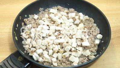 блины с мясом и грибами