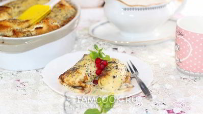 блины с творогом в сметанно-маковой заливке