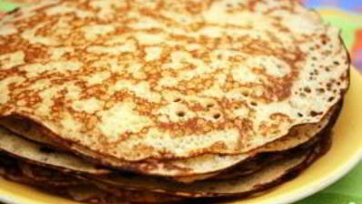 блины с ягодной начинкой