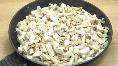 фаршированные блины с курицей и грибами