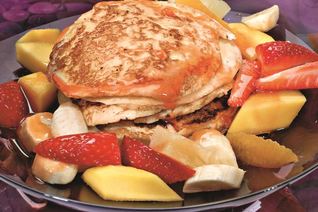 Рисовые блины с фруктами