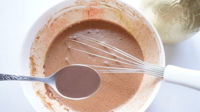 шоколадно-апельсиновые блины с фисташками