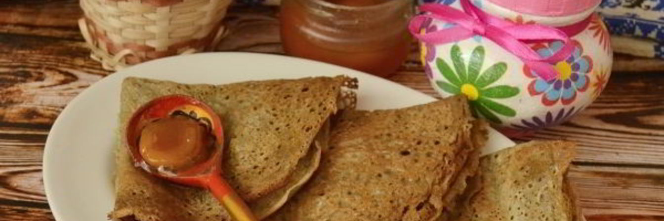 Тонкие блины с дырочками на сметане