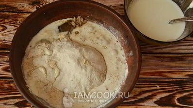 тонкие блины с дырочками на сметане