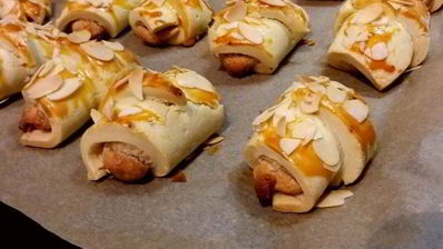 апельсиновые круассаны с марципановой начинкой