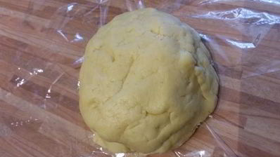 апельсиновые круассаны с марципановой начинкой