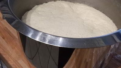 булочки на солевом дрожжевом растворе