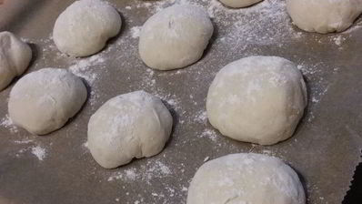 булочки на солевом дрожжевом растворе