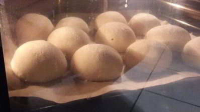 булочки на солевом дрожжевом растворе