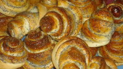 булочки розочки с маком