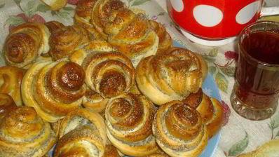 булочки розочки с маком