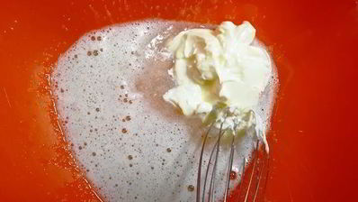 булочки с орехами и корицей по мотивам синнабон