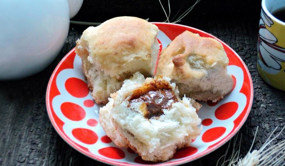 Рецепт булочек с вареной сгущенкой