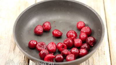 булочки с вишней