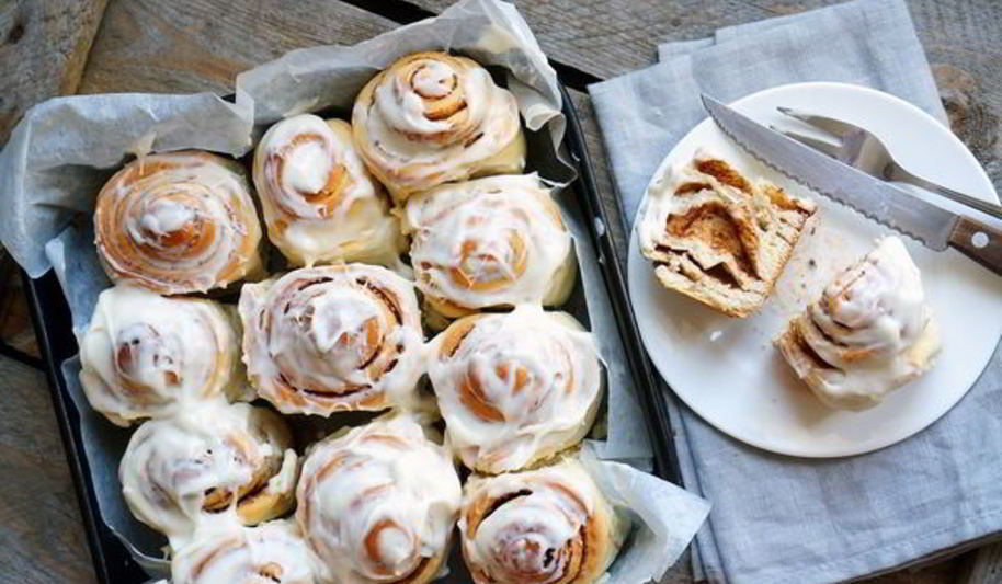 Рецепт булочек синнабон в сырной глазури