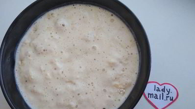 булочки-цветочки с ягодой