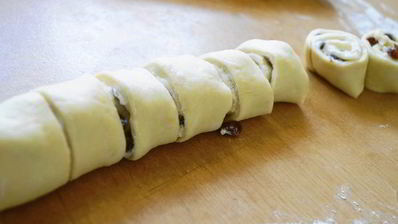 булочки-улитки с начинкой из творожного сыра