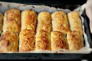 Домашние булочки с шоколадной начинкой