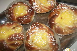 Дрожжевые пшеничные булочки